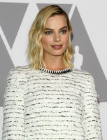 Margot Robbie Longsleeve T-shirt #3081769