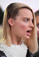 Margot Robbie Sweatshirt #3081836