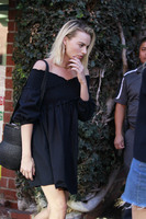 Margot Robbie Longsleeve T-shirt #3110446