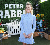 Margot Robbie mug #G1352729