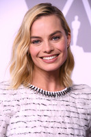 Margot Robbie t-shirt #3110671