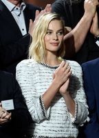 Margot Robbie Longsleeve T-shirt #3110682