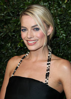 Margot Robbie longsleeve t-shirt #3131701