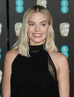Margot Robbie Longsleeve T-shirt #3131730