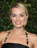Margot Robbie tote bag #G1373885