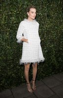 Margot Robbie Sweatshirt #3131863