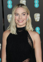 Margot Robbie Longsleeve T-shirt #3131931