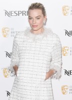 Margot Robbie Longsleeve T-shirt #3131932