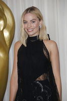 Margot Robbie Longsleeve T-shirt #3132066