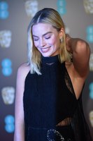 Margot Robbie Longsleeve T-shirt #3156273