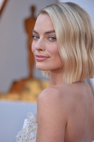 Margot Robbie mug #G1398476