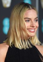 Margot Robbie Sweatshirt #3156407