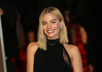 Margot Robbie mug #G1398539