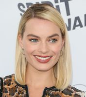 Margot Robbie Sweatshirt #3165482