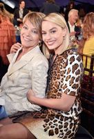 Margot Robbie Sweatshirt #3165525