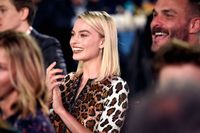 Margot Robbie Sweatshirt #3165541
