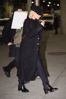 Margot Robbie Sweatshirt #3173009