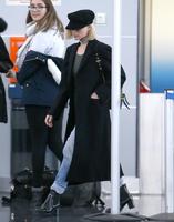 Margot Robbie Sweatshirt #3173036