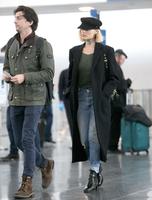Margot Robbie Longsleeve T-shirt #3173054
