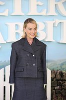 Margot Robbie Longsleeve T-shirt #3185317