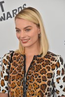 Margot Robbie Longsleeve T-shirt #3185347