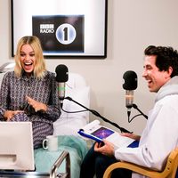 Margot Robbie Longsleeve T-shirt #3185376