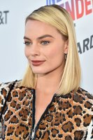 Margot Robbie Longsleeve T-shirt #3185403