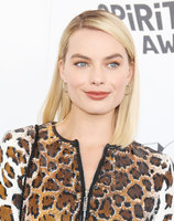 Margot Robbie tote bag #G1427576