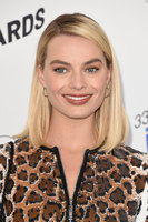 Margot Robbie Longsleeve T-shirt #3185523