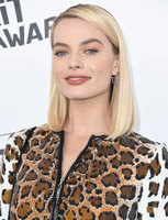 Margot Robbie Sweatshirt #3185607