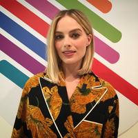 Margot Robbie Longsleeve T-shirt #3185618