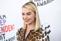 Margot Robbie tote bag #G1427717