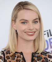 Margot Robbie tote bag #G1427718