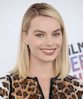 Margot Robbie tote bag #G1427721