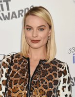 Margot Robbie Sweatshirt #3185638