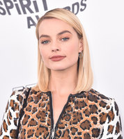 Margot Robbie Longsleeve T-shirt #3185674