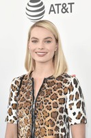 Margot Robbie Longsleeve T-shirt #3185680