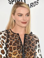 Margot Robbie tote bag #G1427785