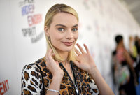 Margot Robbie Longsleeve T-shirt #3185715