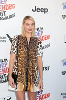 Margot Robbie Longsleeve T-shirt #3185789