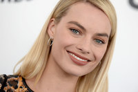 Margot Robbie Longsleeve T-shirt #3185810