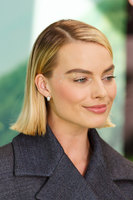 Margot Robbie Longsleeve T-shirt #3185840
