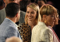 Margot Robbie Longsleeve T-shirt #3185842