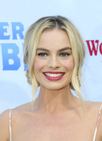 Margot Robbie Longsleeve T-shirt #3206142
