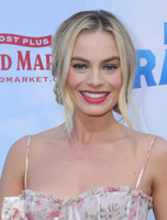 Margot Robbie mug #G1448255