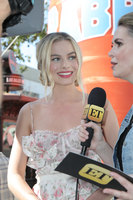 Margot Robbie Longsleeve T-shirt #3206161