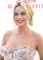 Margot Robbie Longsleeve T-shirt #3206162