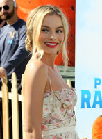 Margot Robbie tote bag #G1448297