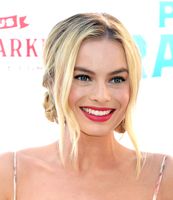 Margot Robbie Longsleeve T-shirt #3206262
