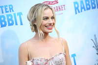 Margot Robbie tote bag #G1448370